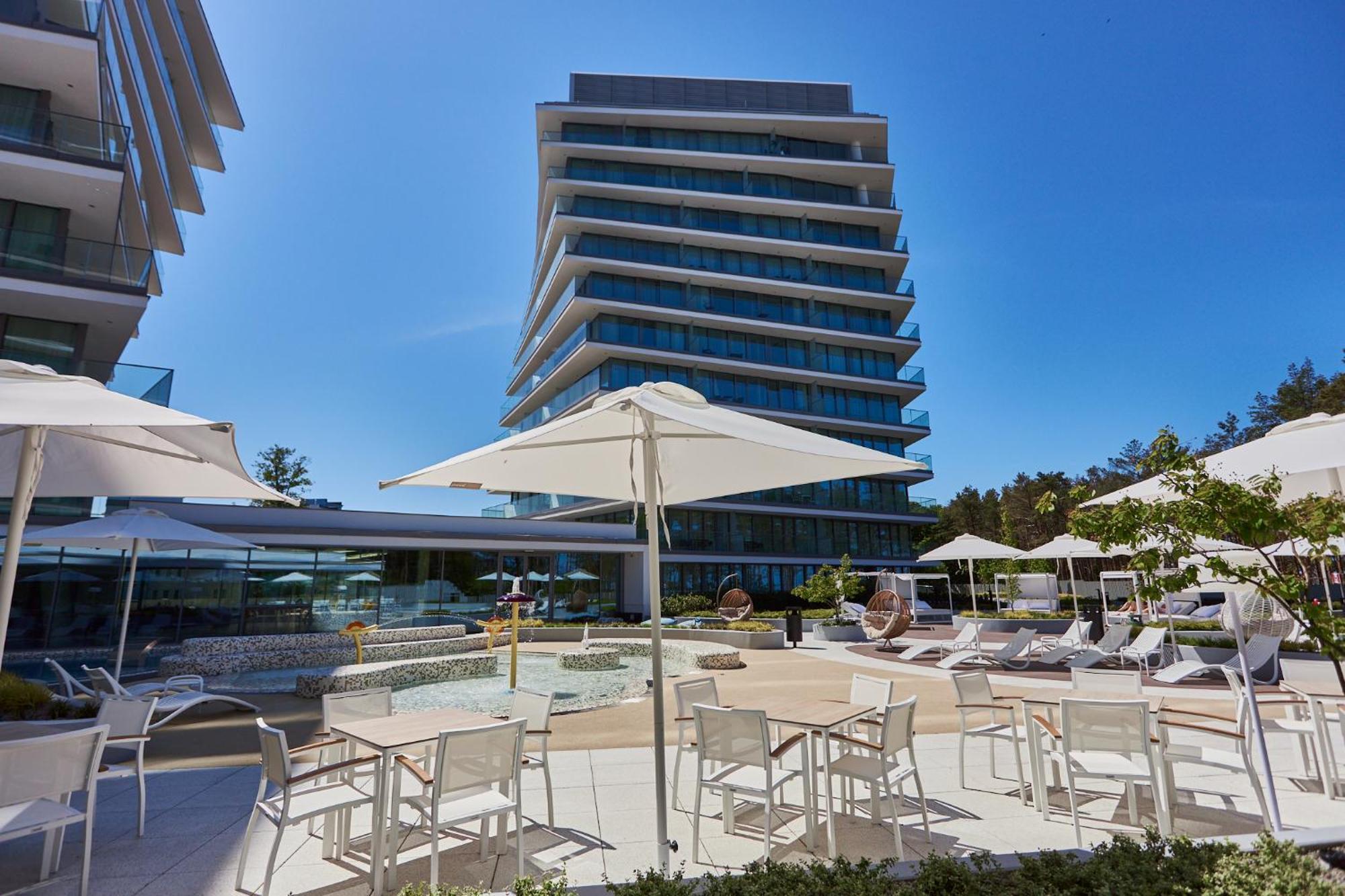 Wave Beachfront Family Apartment Miedzyzdroje Kültér fotó