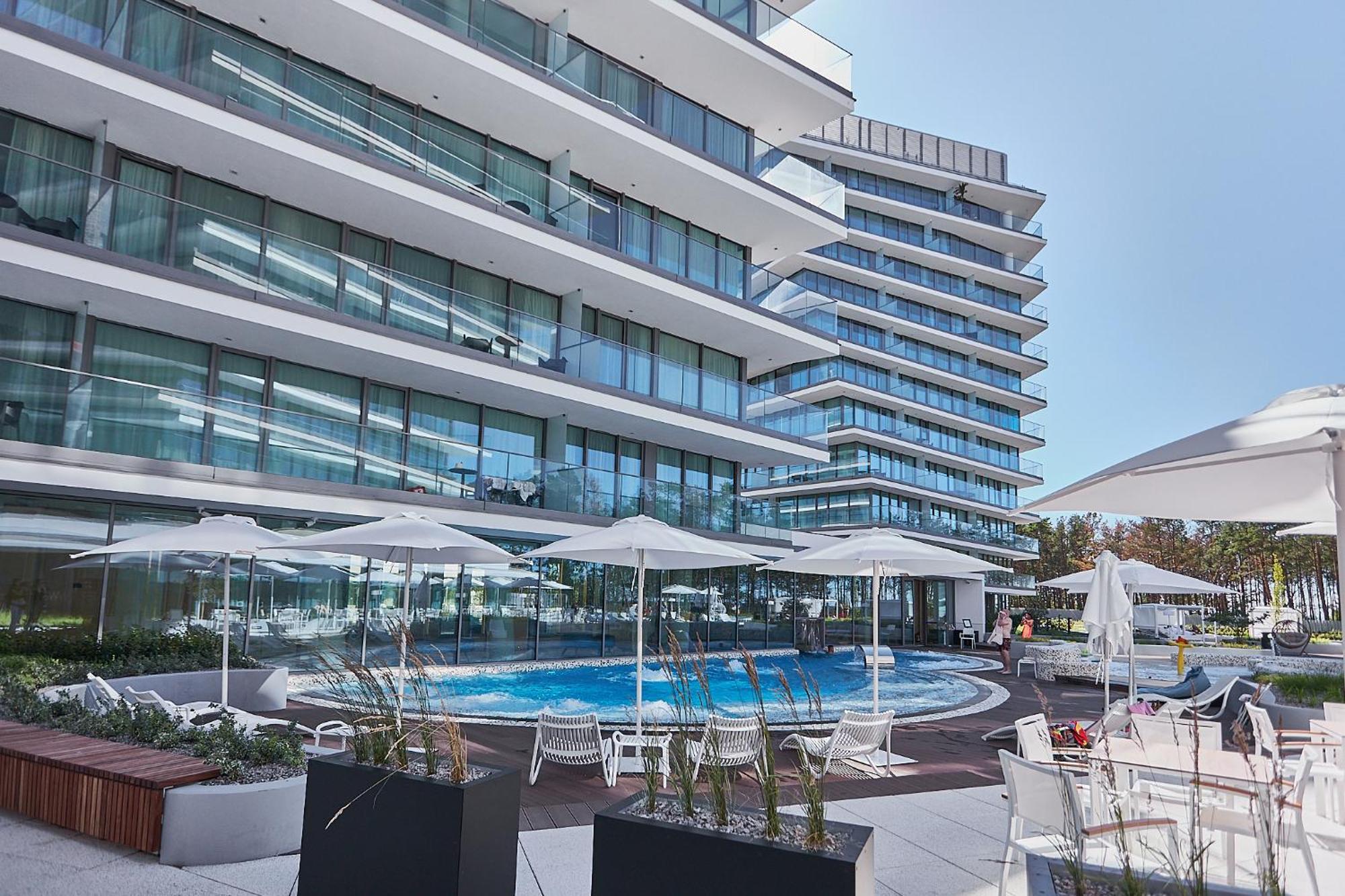 Wave Beachfront Family Apartment Miedzyzdroje Kültér fotó